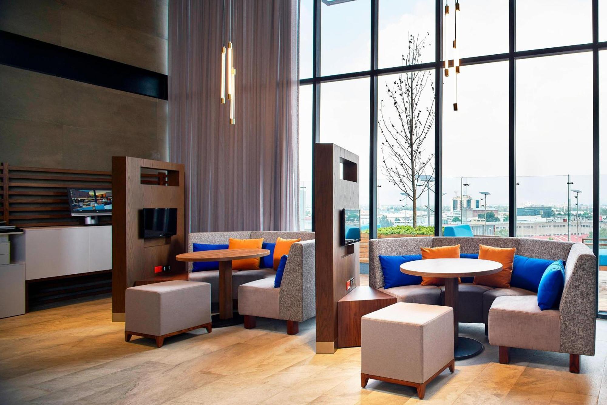 Courtyard By Marriott Mexico City Toreo Esterno foto