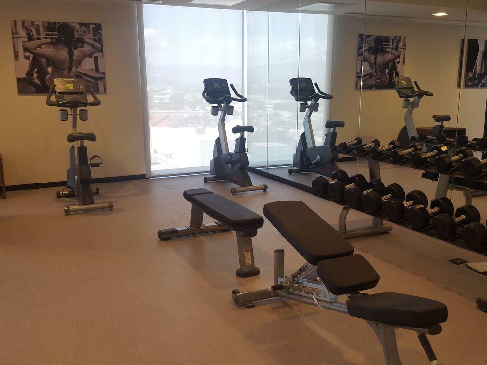 Courtyard By Marriott Mexico City Toreo Esterno foto